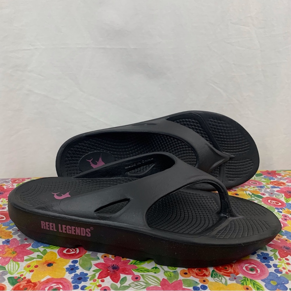 REEL LEGENDS Black Pink Soft Foam Rubber Foot Flip Flop Size 7W